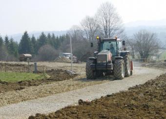 Broyage pierres sur voirie de futur lotissement